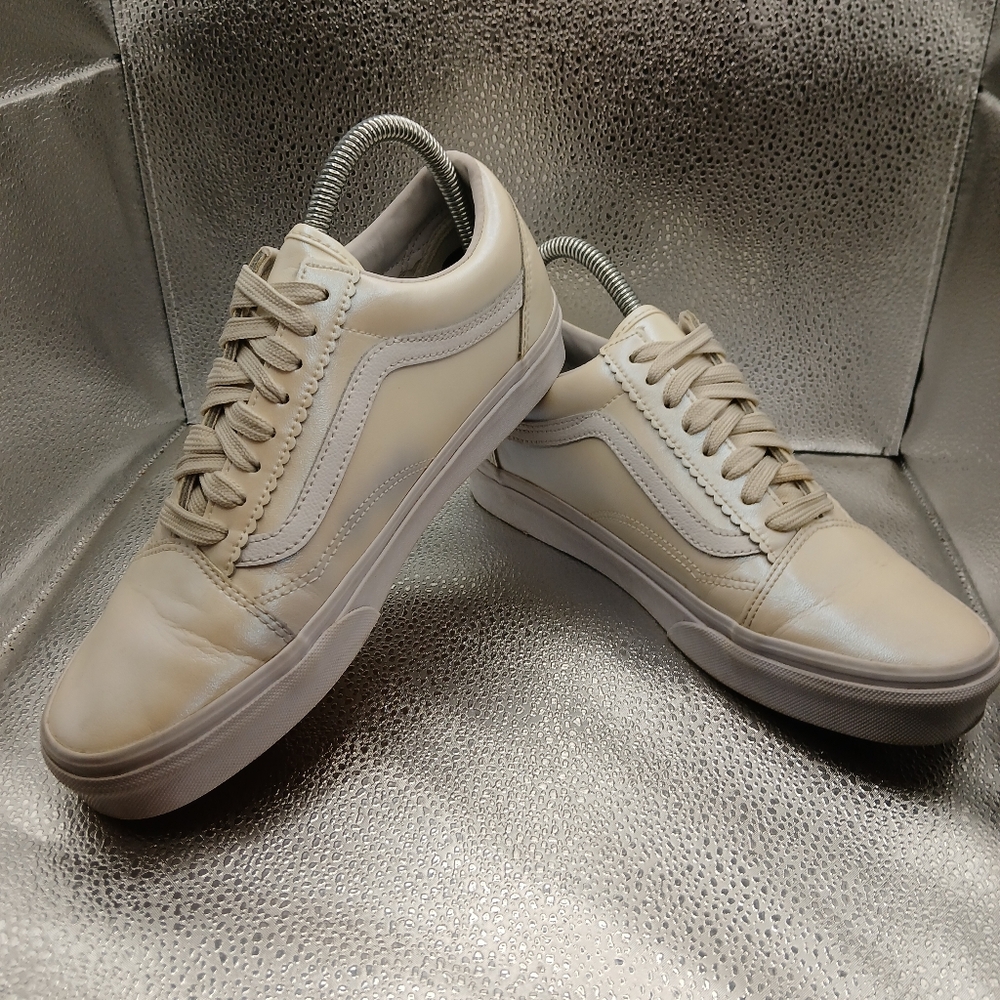 Vans Pearl Cream & White Old Skool Sneakers Women's Size 8.5